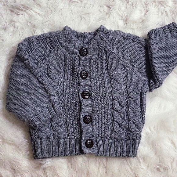 NWOT CHILDREN'S PLACE Girl's lined cable knit sweater/jacket size 12 months - Picture 1 of 6